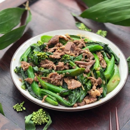 Bê Xào Cải Xanh