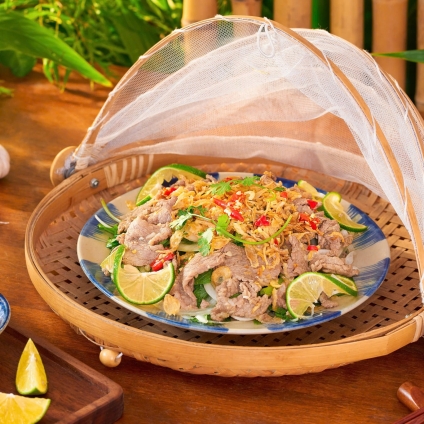 Bò Tái Chanh